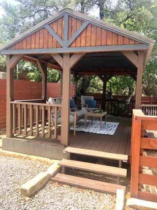 אוסטין The Bison Cabin - The Cabins At Rim Rock מראה חיצוני תמונה