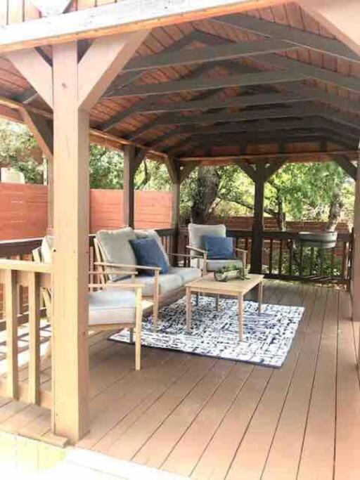 אוסטין The Bison Cabin - The Cabins At Rim Rock מראה חיצוני תמונה